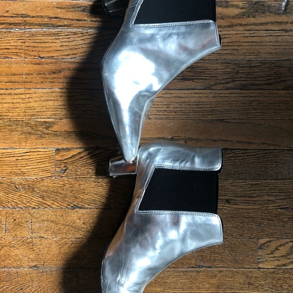 Silver ankle boots - Picture 2 of 9